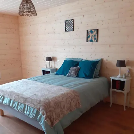 Les Trois Charmes Guest house Chaucenne